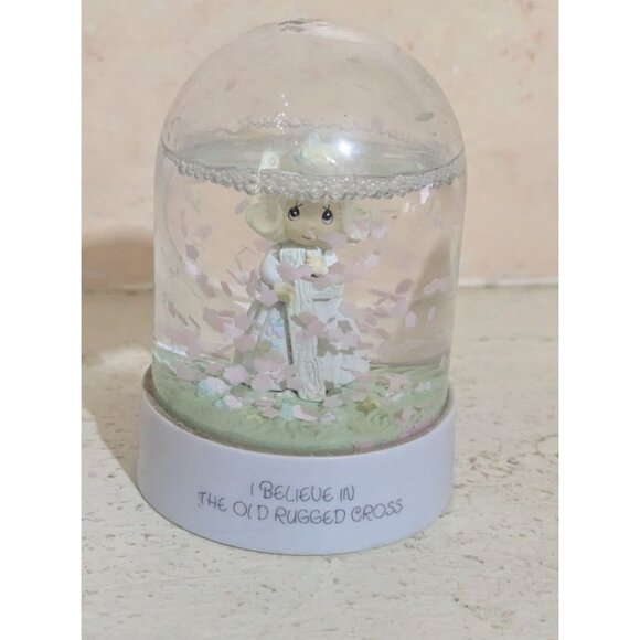 I Believe In The Old Rugged Cross Precious Moments Style Snow Globe - Picture 2 of 10
